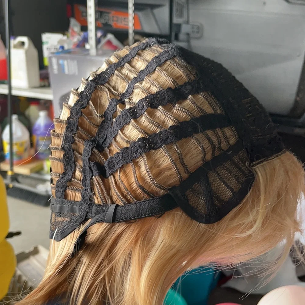 Short Layered Blonde Synthetic Wig for Women - Natural Everyday Look